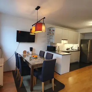  Apartament Wiener Maisonette Mit Terrasse