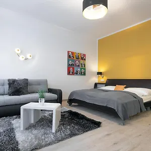 Daire Wf-apartment Zentral, Trendig & Modern, Westbahnhof, Viyana
