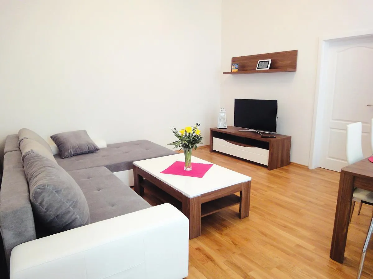 Exclusive Vienna Apartment contacts